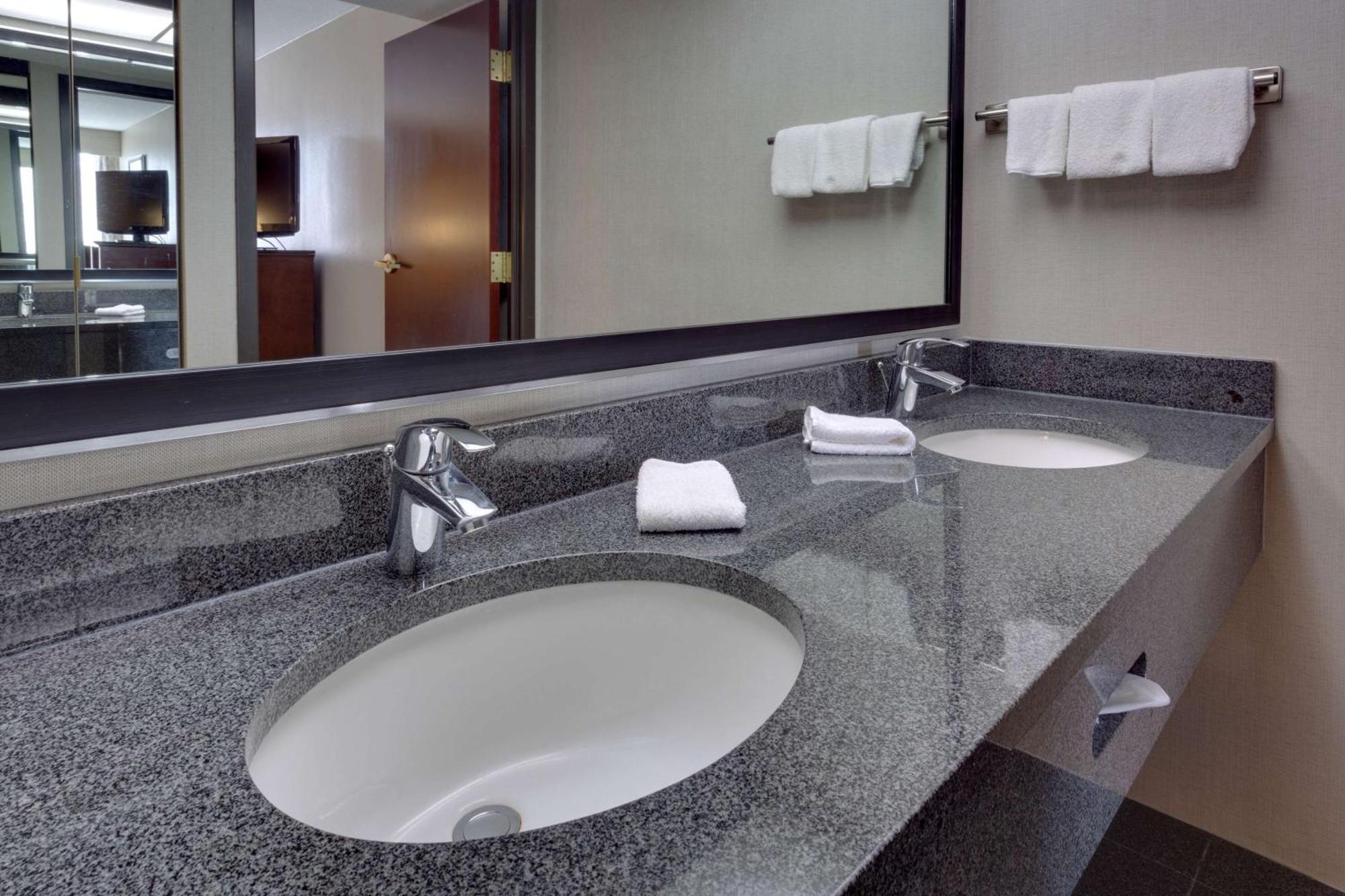 Drury Inn & Suites Overland Park Exteriér fotografie